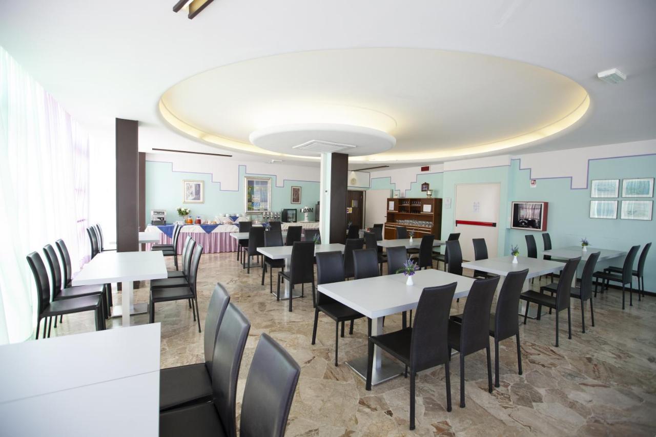 Hotel Mirage Bellaria-Igea Marina Exterior photo